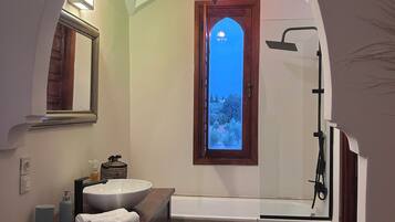 Shower, bidet, towels, soap