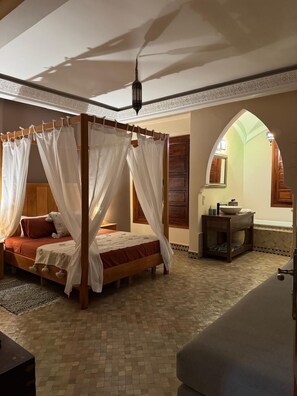 4 bedrooms, iron/ironing board, free WiFi, bed sheets - A haven of peace in Marrakech (Marrakech)