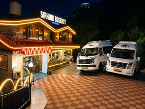 Free self parking - Sirhind Regency | Valley Views & Balcony Rooms (Shimla)