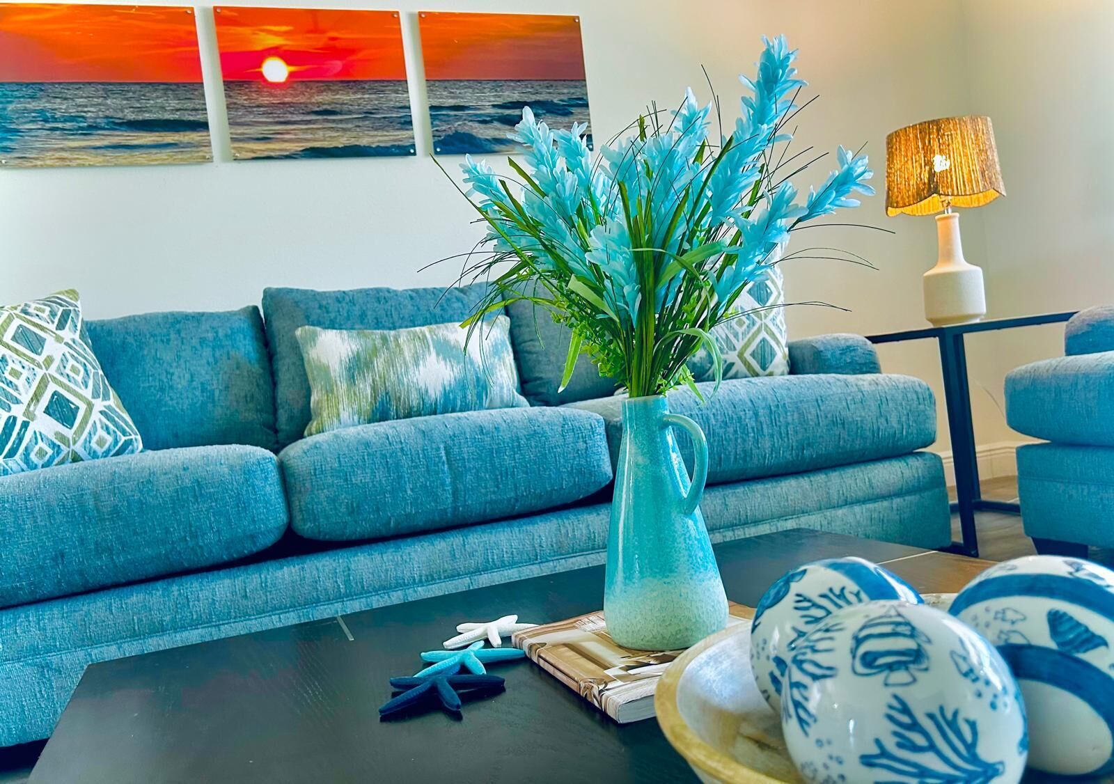 智能电视、乒乓球、书