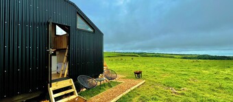 1 Bed Cabin - Sleeps 2 - Parking