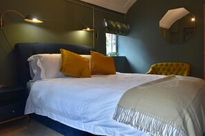 2 dormitoris, planxa i posts de planxar, wifi i roba de llit 