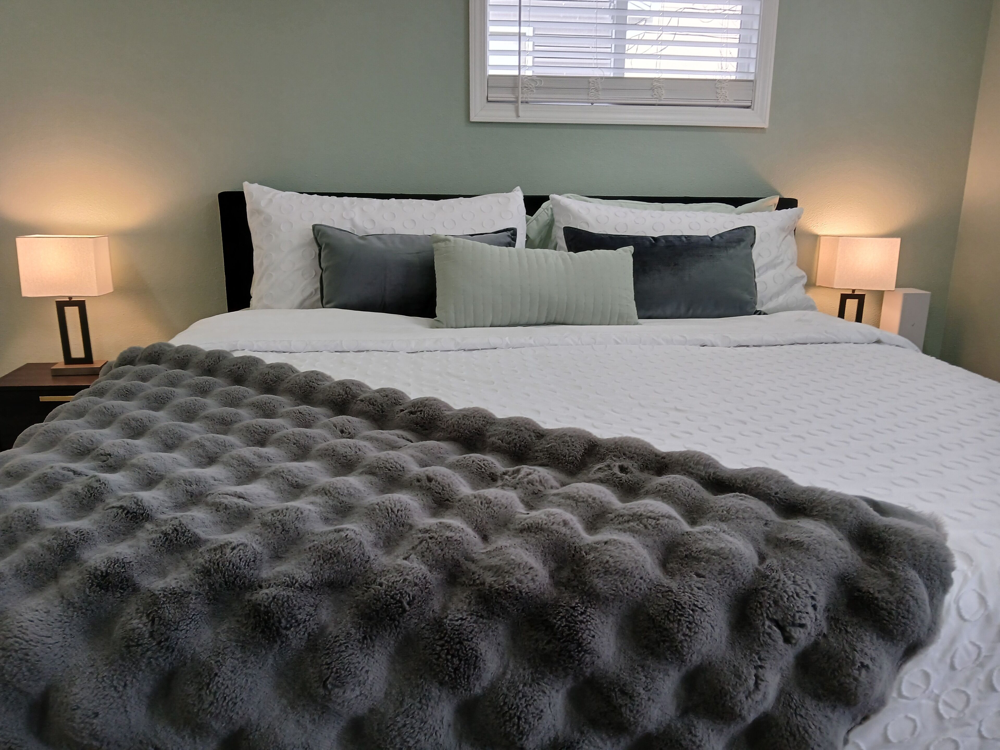 2 camere, una scrivania, ferro/asse da stiro, Wi-Fi gratuito