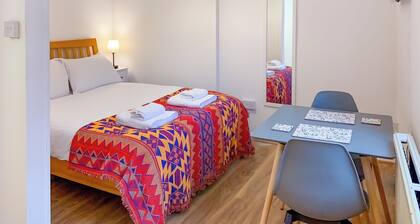 Tranquil Studio Retreat in Glastonbury