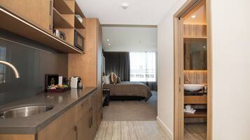 Executive Studio Suite | Private kitchenette