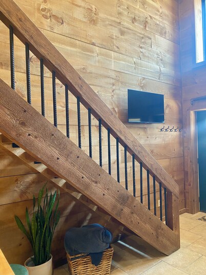 Cozy Studio in Historic Building on Girard Square Open Loft with King Size Bed