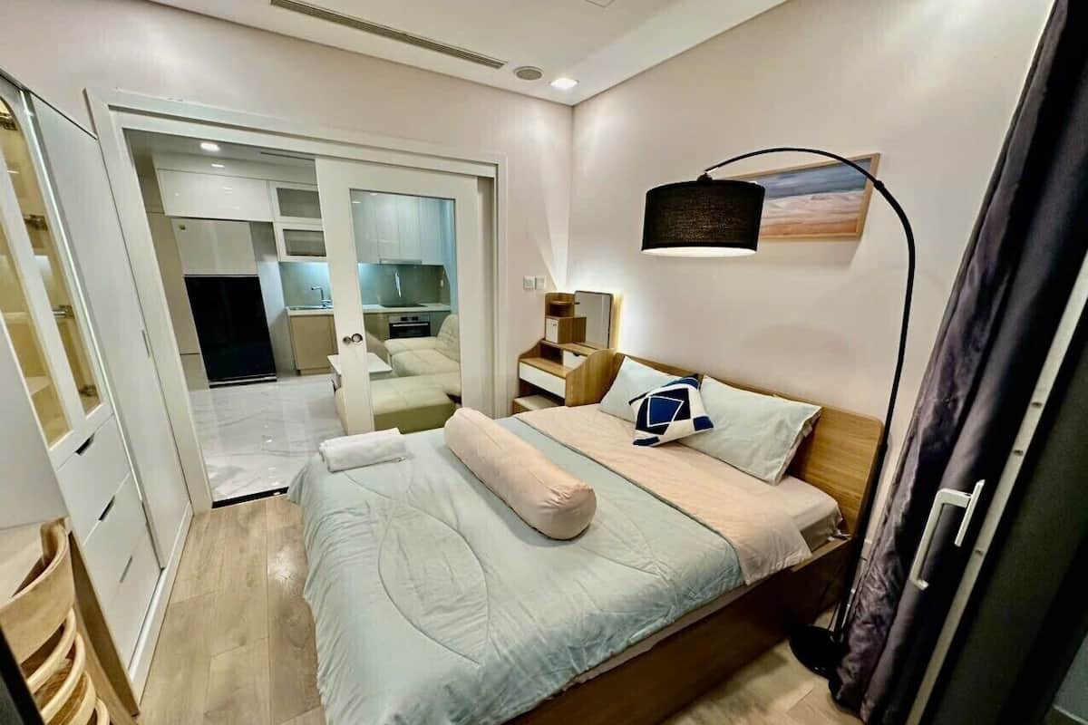 Caja de seguridad en la habitación y decoración personalizada