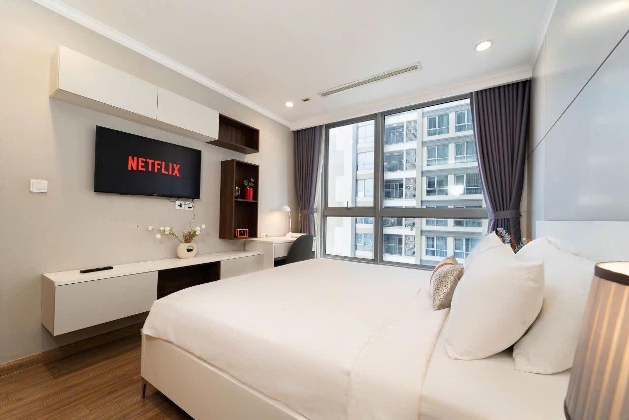 Luksusleilighet, 2 soverom, 2 bad, byutsikt | Safe på rommet, individuelt dekorert, blendingsgardiner og lydisolert