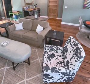 Smart TV - Rustic-chic carriage house with WiFi, AC and breath taking views (Little Falls Township)