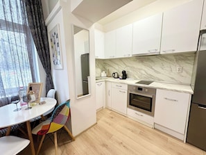 Fridge, microwave, oven, dishwasher