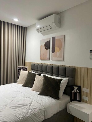 1 habitación, wifi y ropa de cama