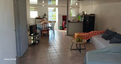 Quiet house in Saint-Benoît - Ideal for families & long stays - Wifi