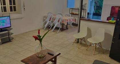Quiet house in Saint-Benoît - Ideal for families & long stays - Wifi