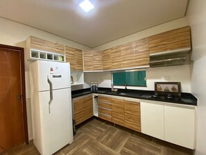 Microondas y placa de cocina