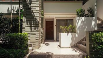 Apartamento, 2 habitaciones, fumadores, piscina privada | Entrada al alojamiento