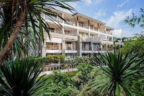 Apartamento, 2 quartos, para fumantes, piscina particular | Fachada da propriedade