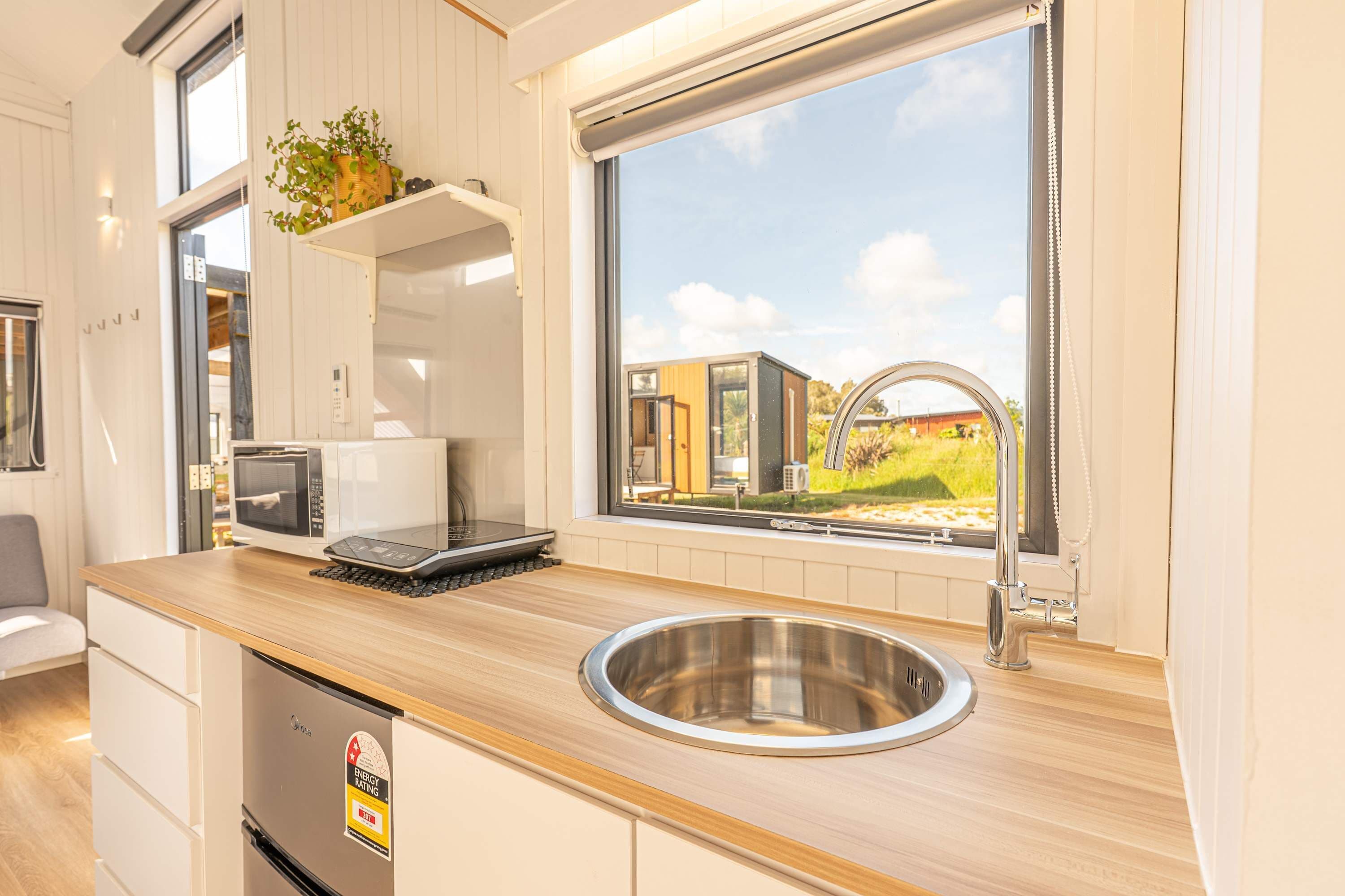 Fridge, microwave, stovetop, toaster