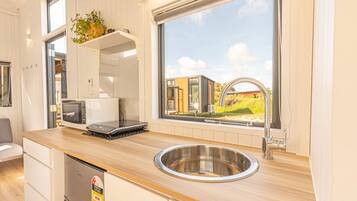 Fridge, microwave, stovetop, toaster