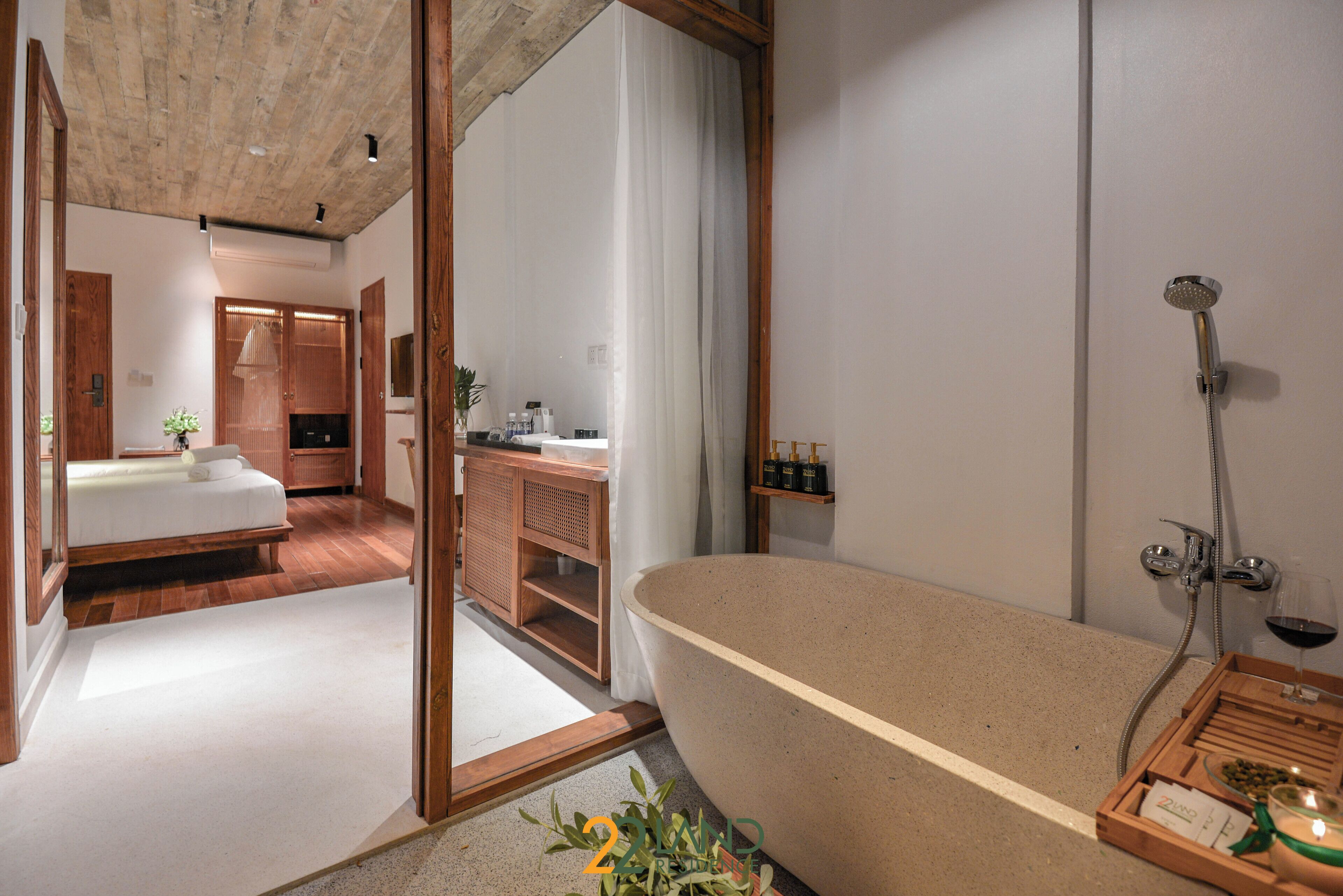 Habitación Premier | Baño | Amenidades de baño gratuitas, secadora de cabello, batas, pantuflas 