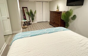 2 bedrooms, desk, iron/ironing board, free WiFi