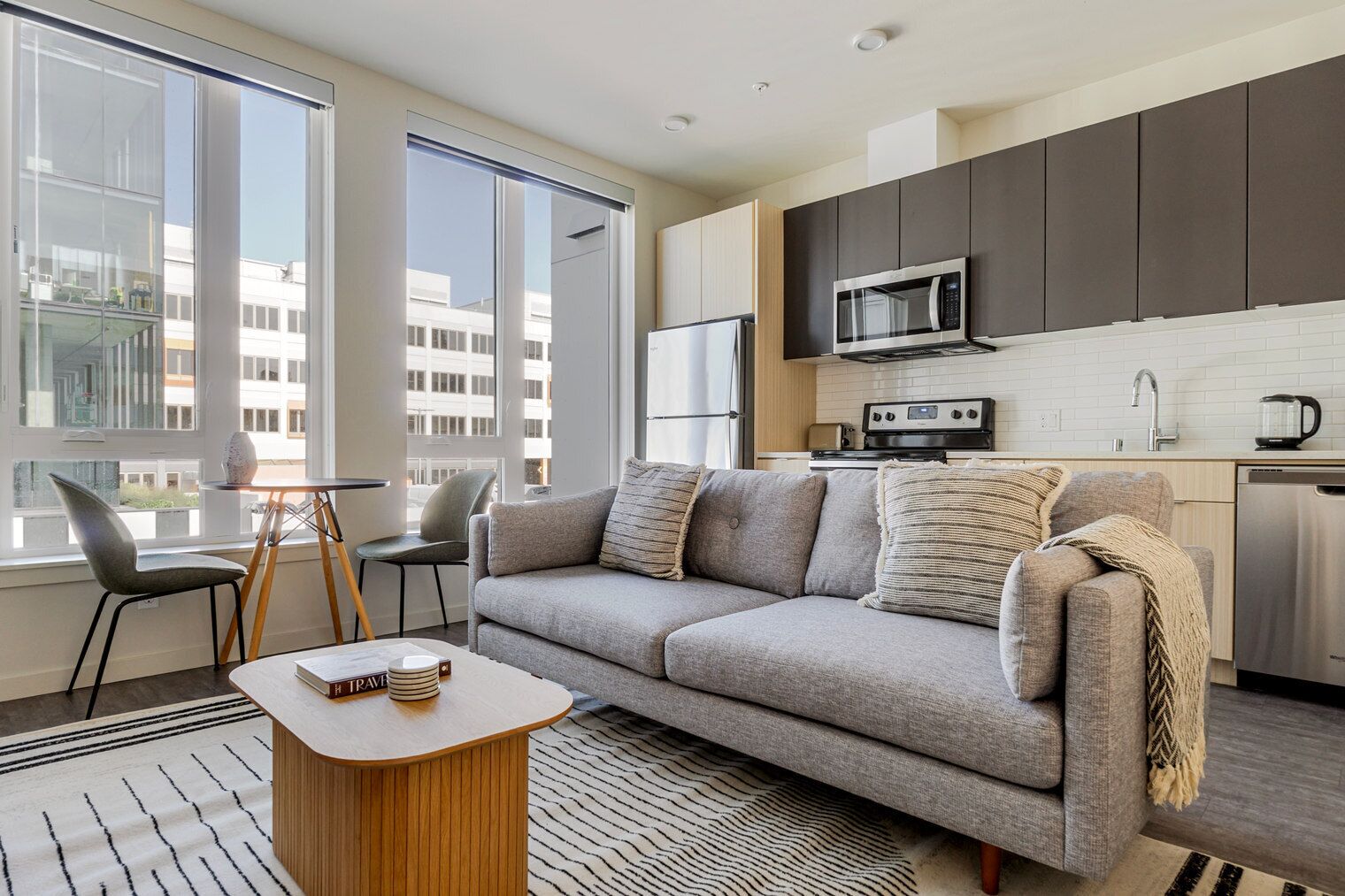 テレビ、ステレオ