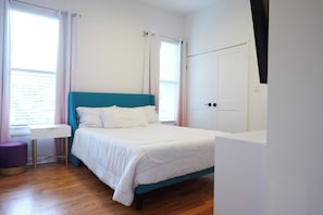 4 chambres, fer et planche à repasser, Wi-Fi, draps fournis
