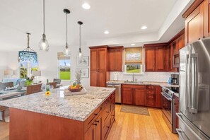 Fridge, microwave, oven, stovetop - Pili Mai 8K – 3BR/3BA, Central A/C, Golf Course & Distant Ocean Views (Koloa)