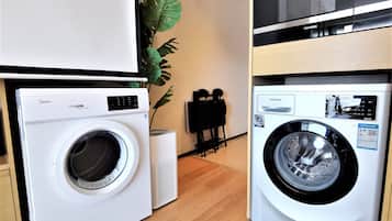 Senior Apartment, City View | Laundry