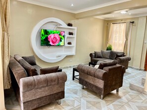 Family Apartment | Living area - Lux Suites Sunset Delight Holiday Homes (Naivasha)