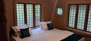 Deluxe Cottage, Garden View | Egyptian cotton sheets, premium bedding, memory foam beds