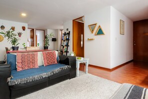 Interior - Tabasco 269:  Local Charm & Cozy Design in La Roma (Ciudad de México)