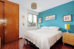 2 habitaciones, escritorio, wifi y ropa de cama