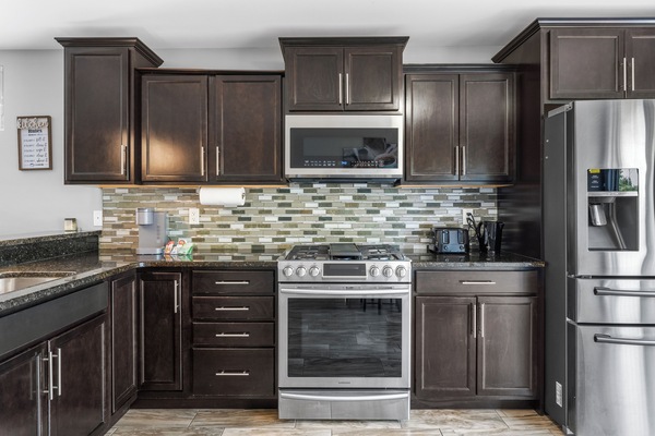 Refrigerador, microondas, horno, placa de cocina