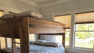 2 Schlafzimmer, Schreibtisch, kostenloses WLAN, Bettwäsche