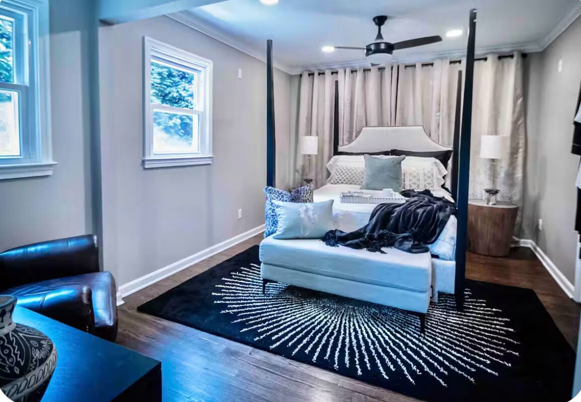 2 bedrooms, iron/ironing board, free WiFi, bed sheets