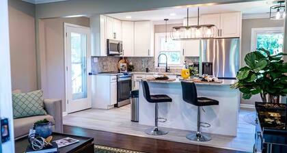 Elegant 2BR Retreat • Spa Showers • Chef Kitchen • Near Hospitals & Parks