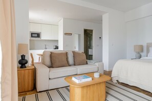 Ferros/tábuas de passar roupa, Wi-Fi, roupa de cama