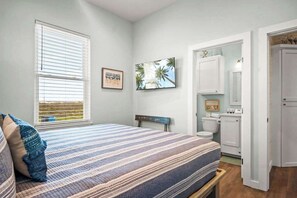 3 slaapkamers, een strijkplank/strijkijzer, wifi, beddengoed