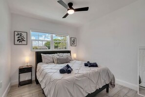 4 Schlafzimmer, Bügeleisen/Bügelbrett, kostenloses WLAN, Bettwäsche