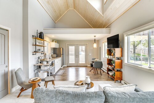 Home w/ Lake Views on Finger Lakes Wine Trail