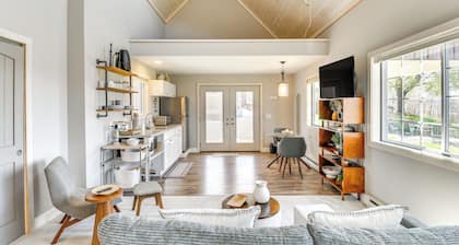 Home w/ Lake Views on Finger Lakes Wine Trail