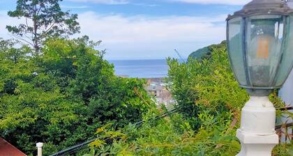 1 The rooms are on the first floor of a single-family house. The villa is available for private rental for up to 6 persons per group.