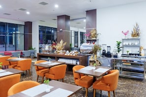 Restaurant - Horison Ultima Sayaga Cibinong (Cibinong)