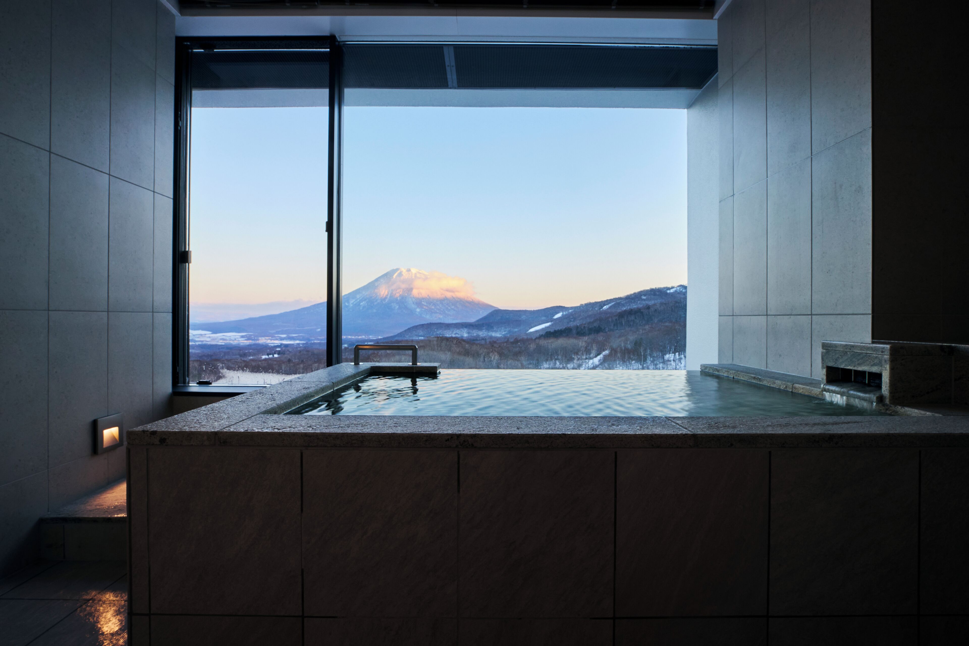 The Weiss Suite | Bathroom