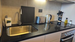 Mikrovågsugn, ugn och spishäll