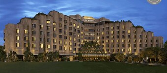 Testing Enchanting hotel with AC in vibrant Indore