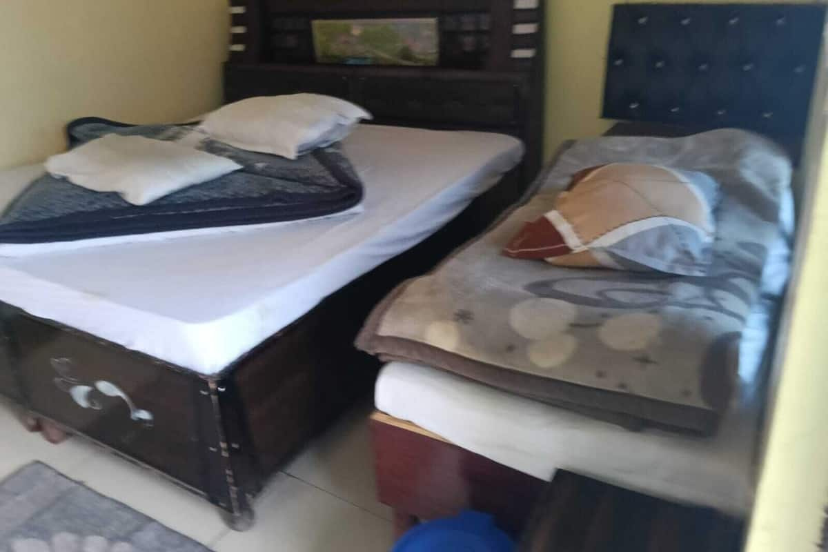 Triple Room, Mountain View | Free WiFi, bed sheets