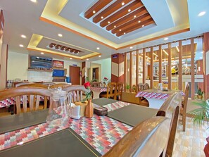 Restaurant - Hotel Himalayan BTS (Kathmandu)