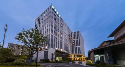 Full Season Hotel-HGH
