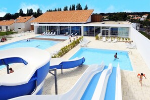 Apartment | Pool | Indoor pool, outdoor pool